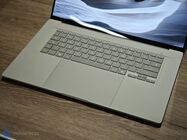 ASUS Zenbook A16
