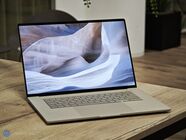 ASUS Zenbook A16