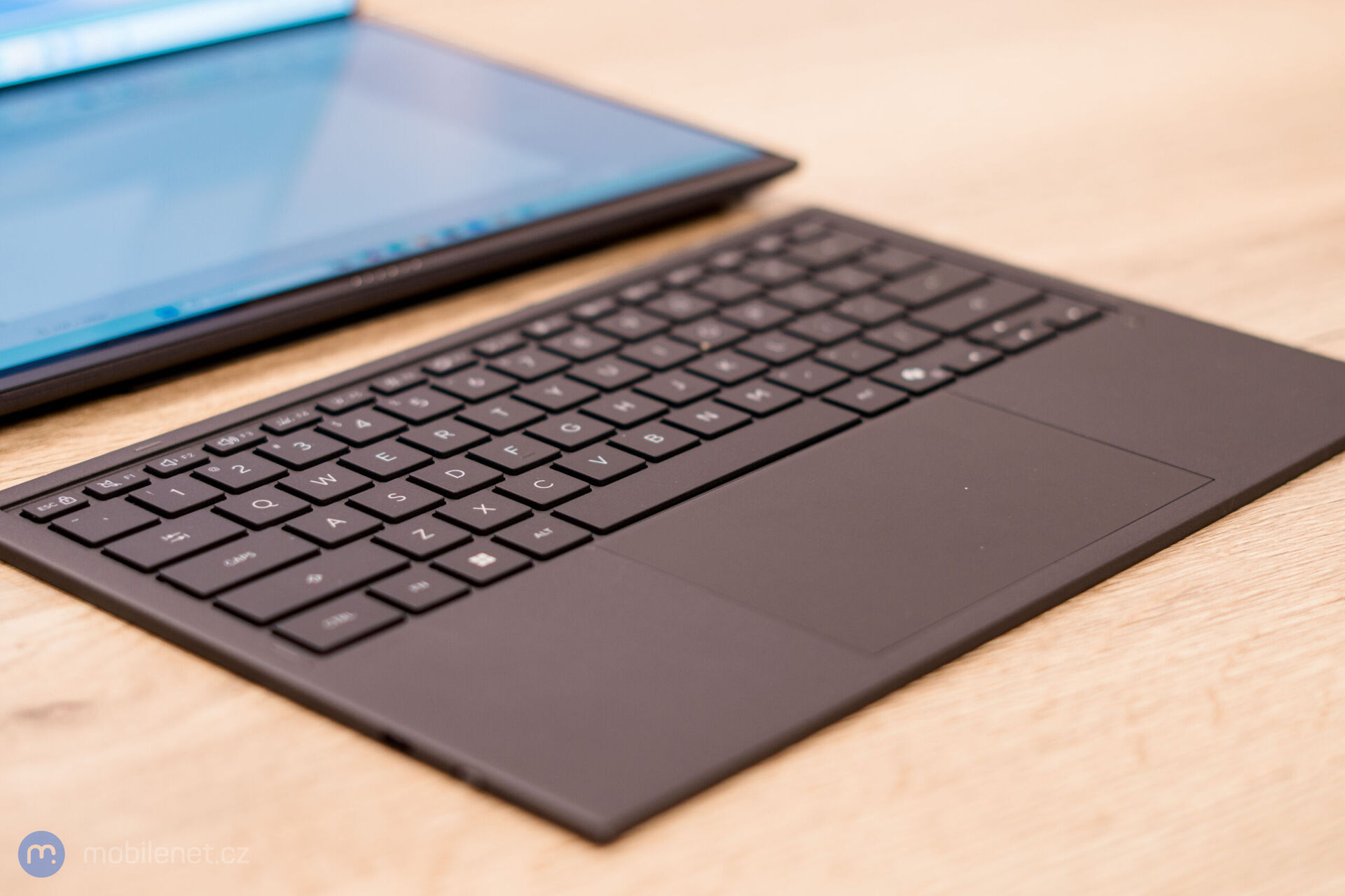 ASUS Zenbook DUO (2026)