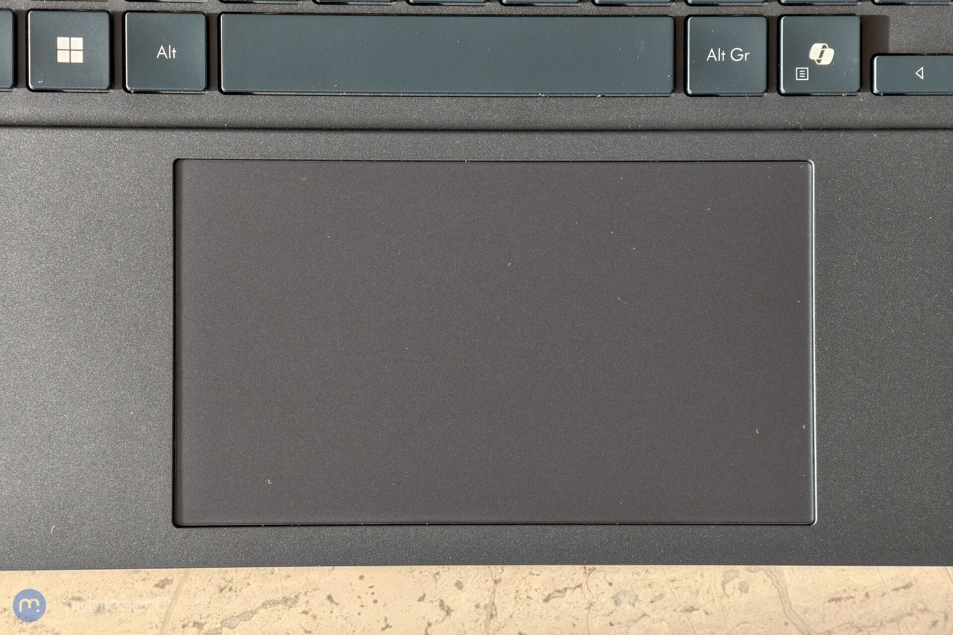 ASUS Zenbook Duo (UX8406)