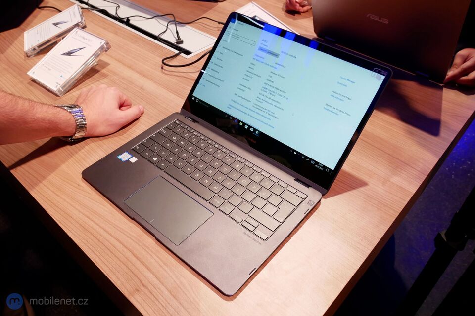 ASUS ZenBook Flip S