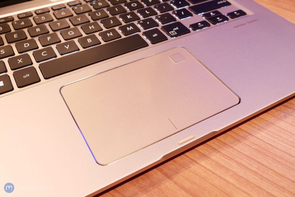 ASUS ZenBook Flip UX461UN