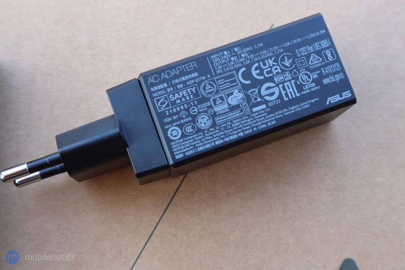 ASUS Zenbook S 16 (UM5606)