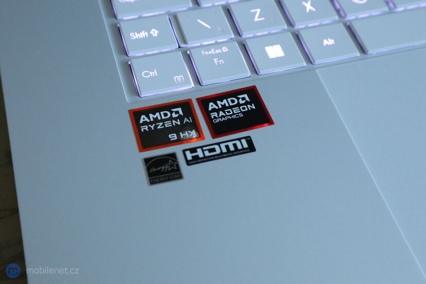 ASUS Zenbook S 16 (UM5606)