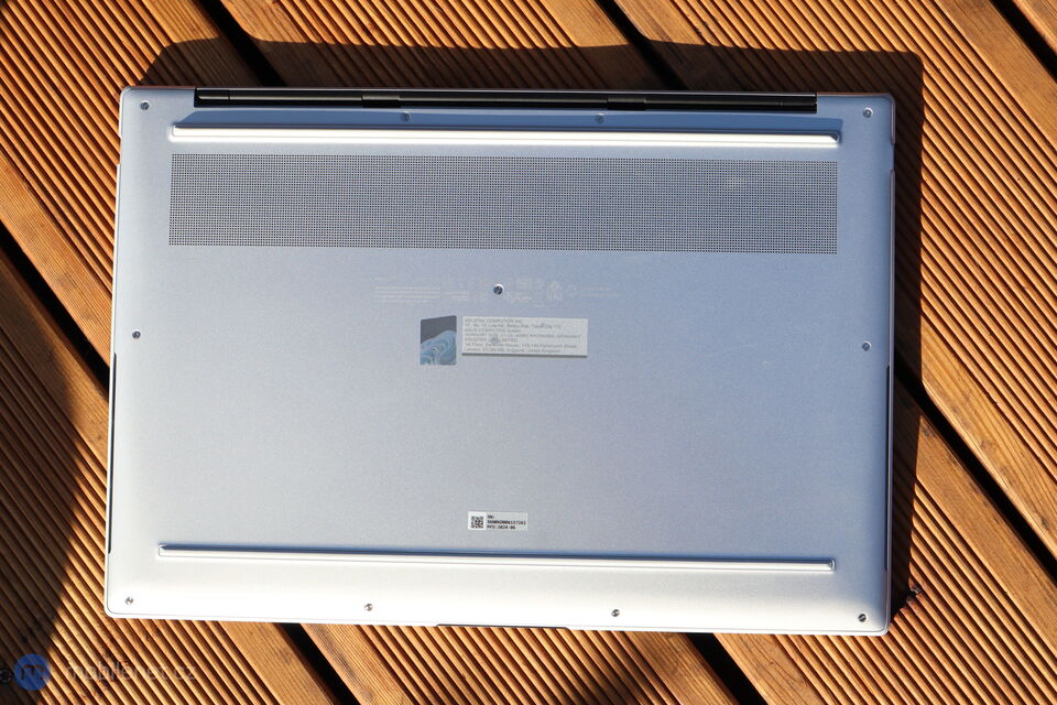 ASUS Zenbook S 16 (UM5606)