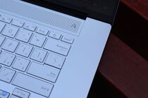 ASUS Zenbook S 16 (UM5606)