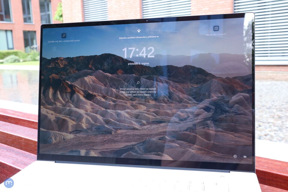 ASUS Zenbook S 16 (UM5606)