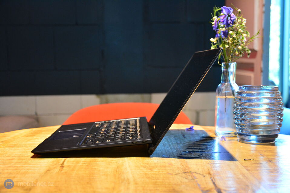 ASUS ZenBook S (2018)