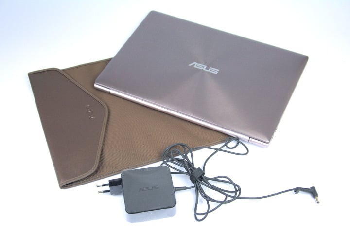 ASUS ZenBook UX303