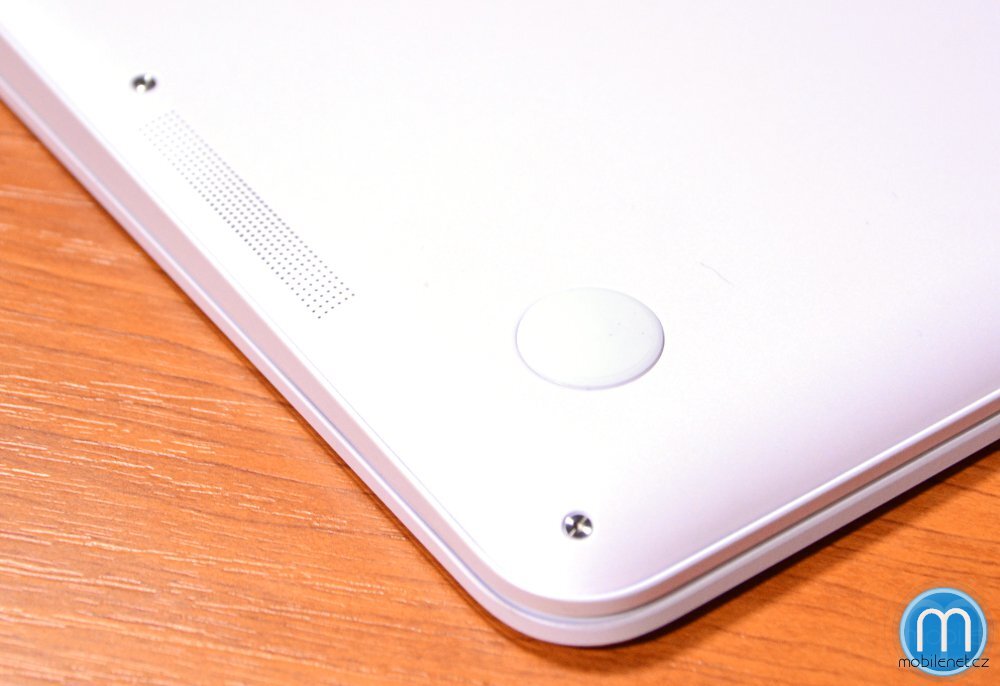 ASUS Zenbook UX305CA