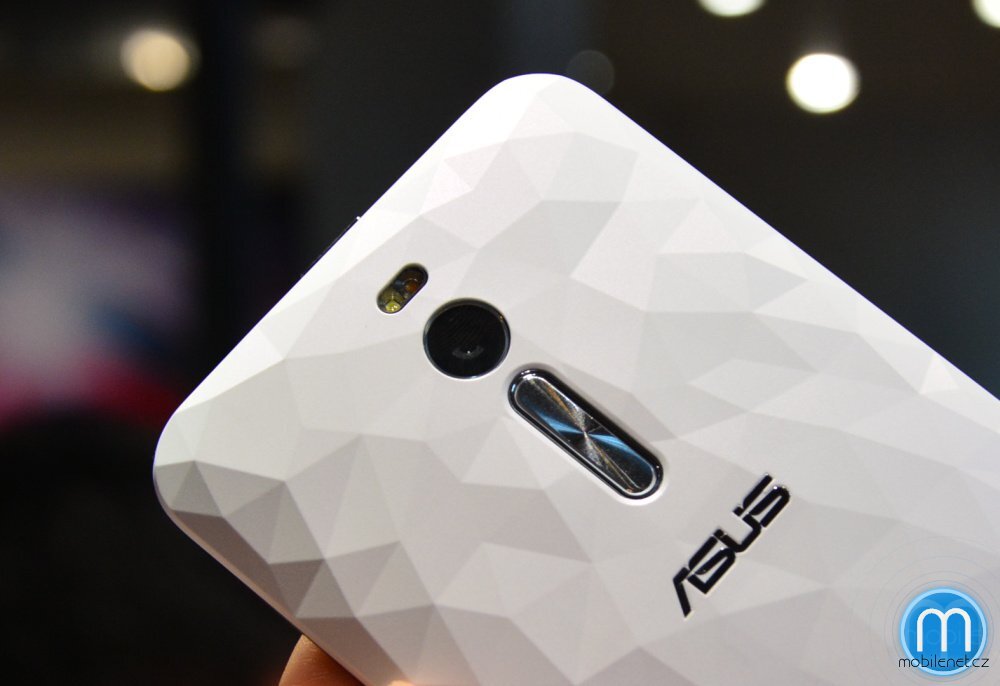 ASUS Zenfone 2 Deluxe