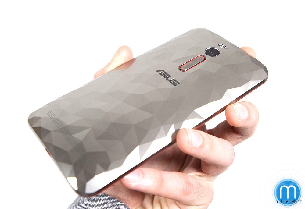 ASUS ZenFone 2 Deluxe Special Edition