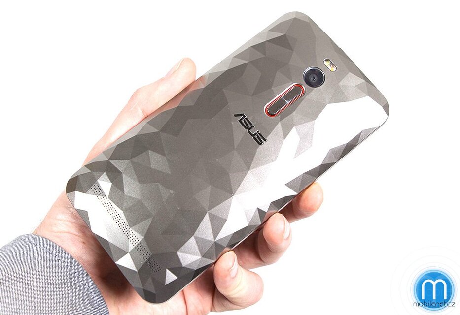 ASUS ZenFone 2 Deluxe Special Edition