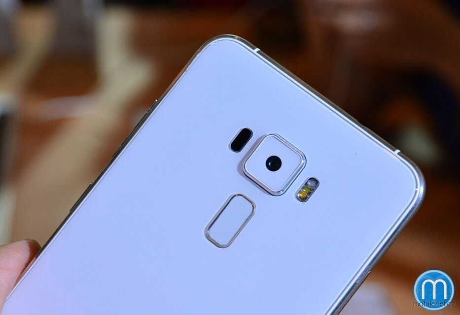 ASUS ZenFone 3