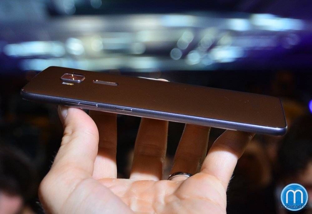 ASUS ZenFone 3 Deluxe