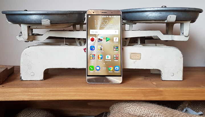 ASUS ZenFone 3 Deluxe