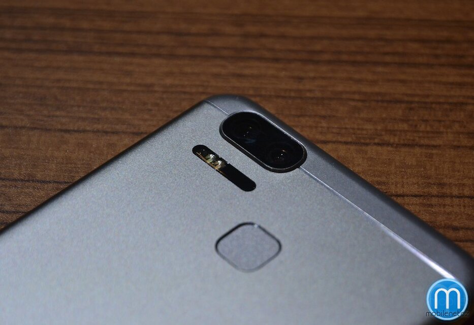 ASUS ZenFone 3 Zoom