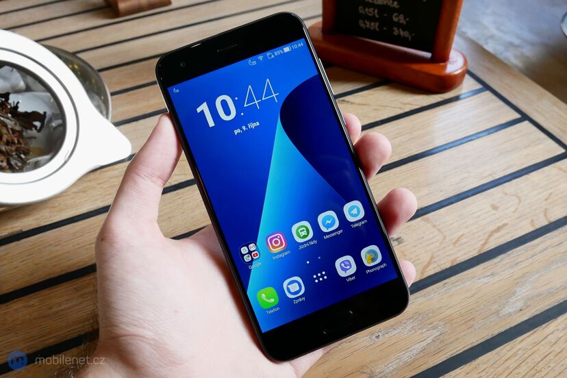 ASUS ZenFone 4 (2017)