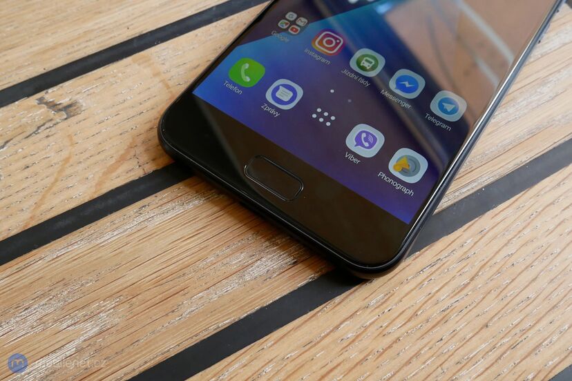 ASUS ZenFone 4 (2017)