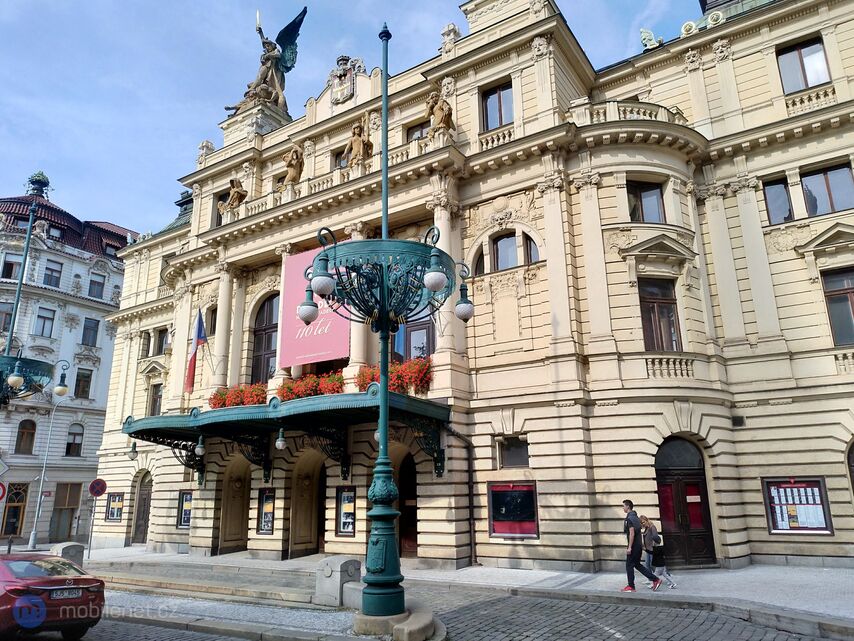 ASUS ZenFone 4 (2017)