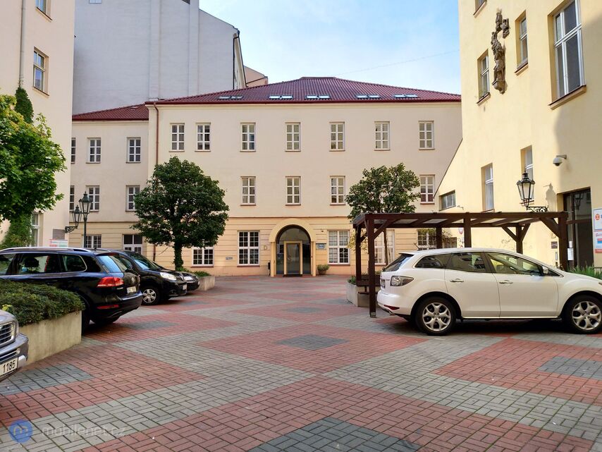 ASUS ZenFone 4 (2017)