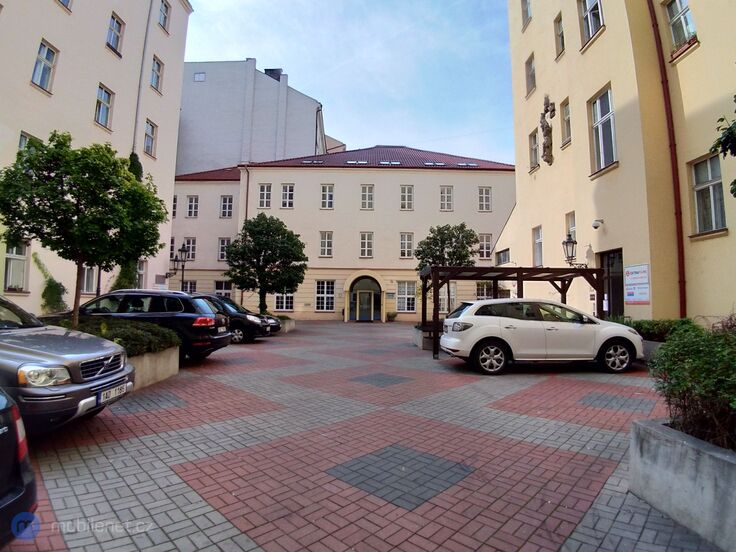 ASUS ZenFone 4 (2017)