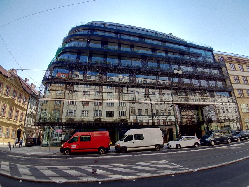 ASUS ZenFone 4 (2017)