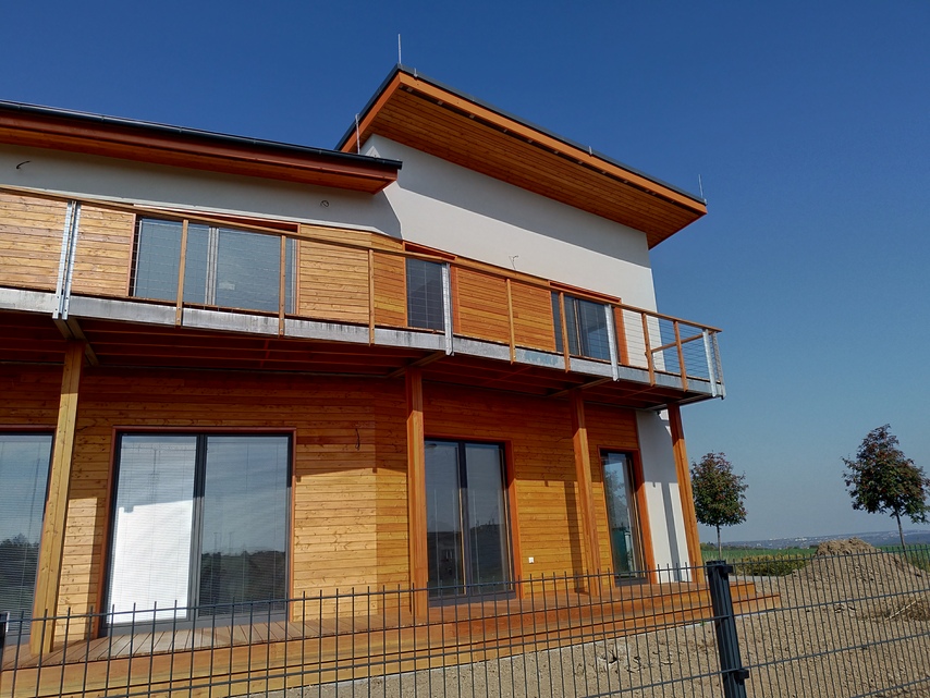 ASUS ZenFone 4 (2017)