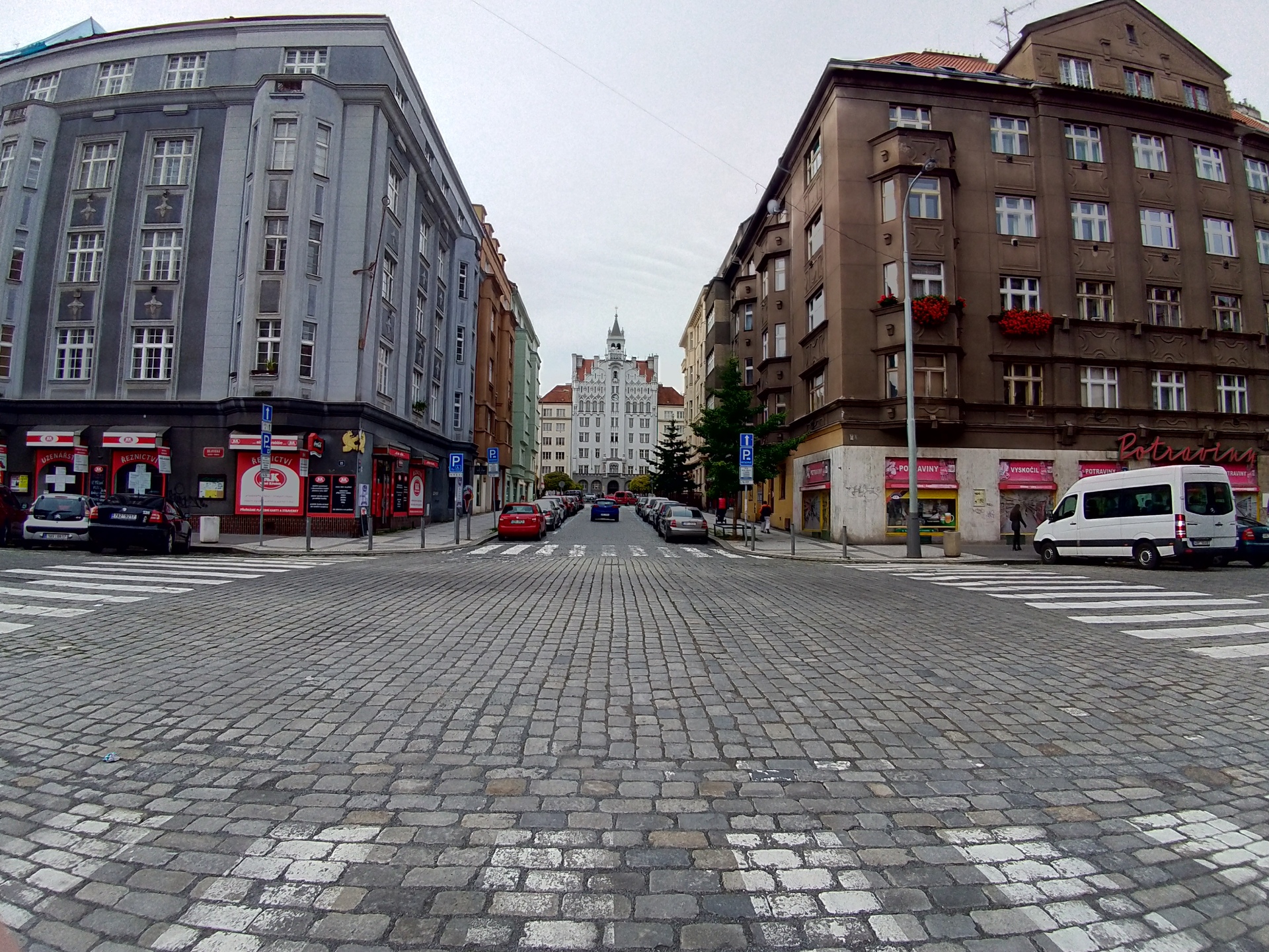 ASUS ZenFone 4 (2017)