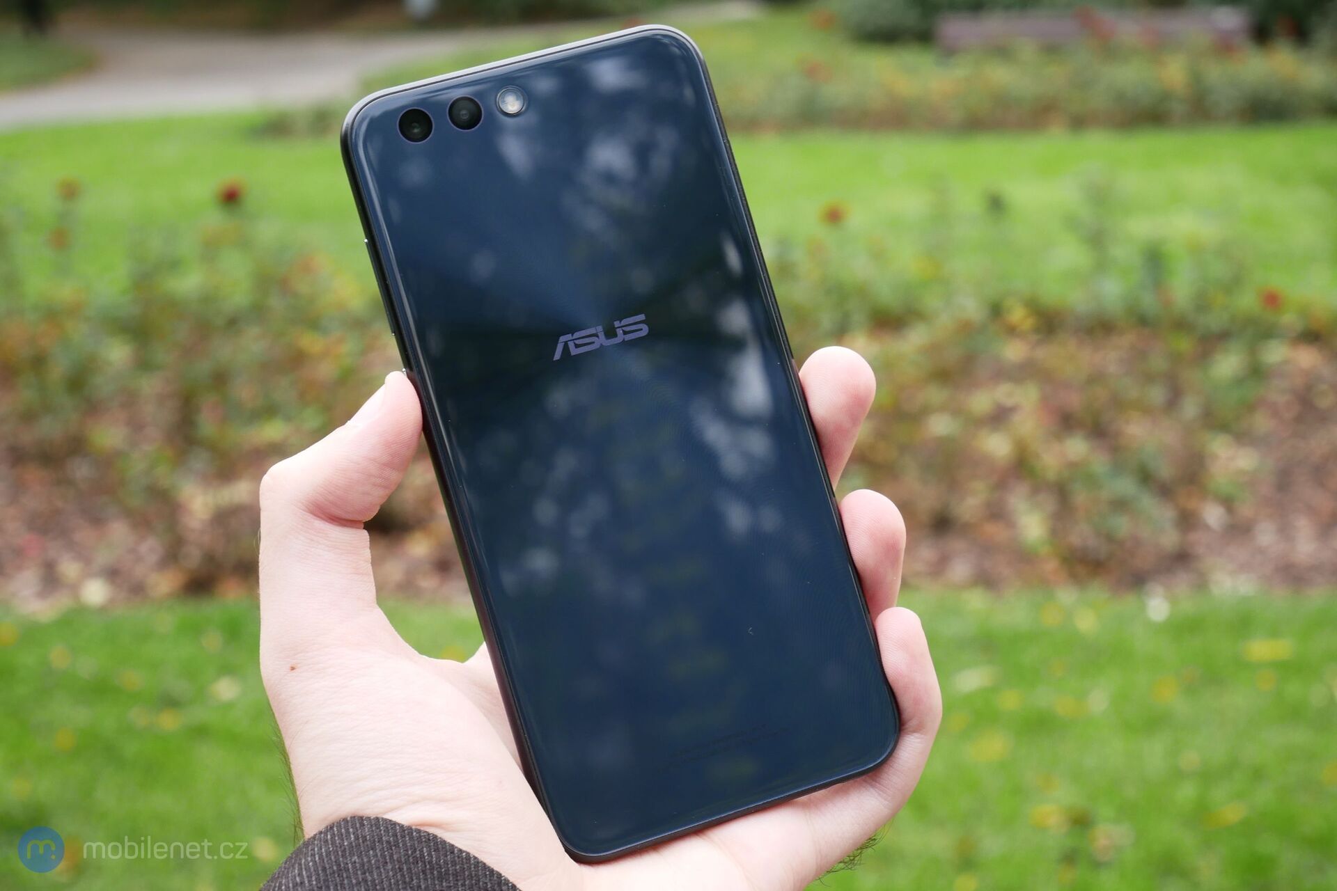 ASUS ZenFone 4 (2017)