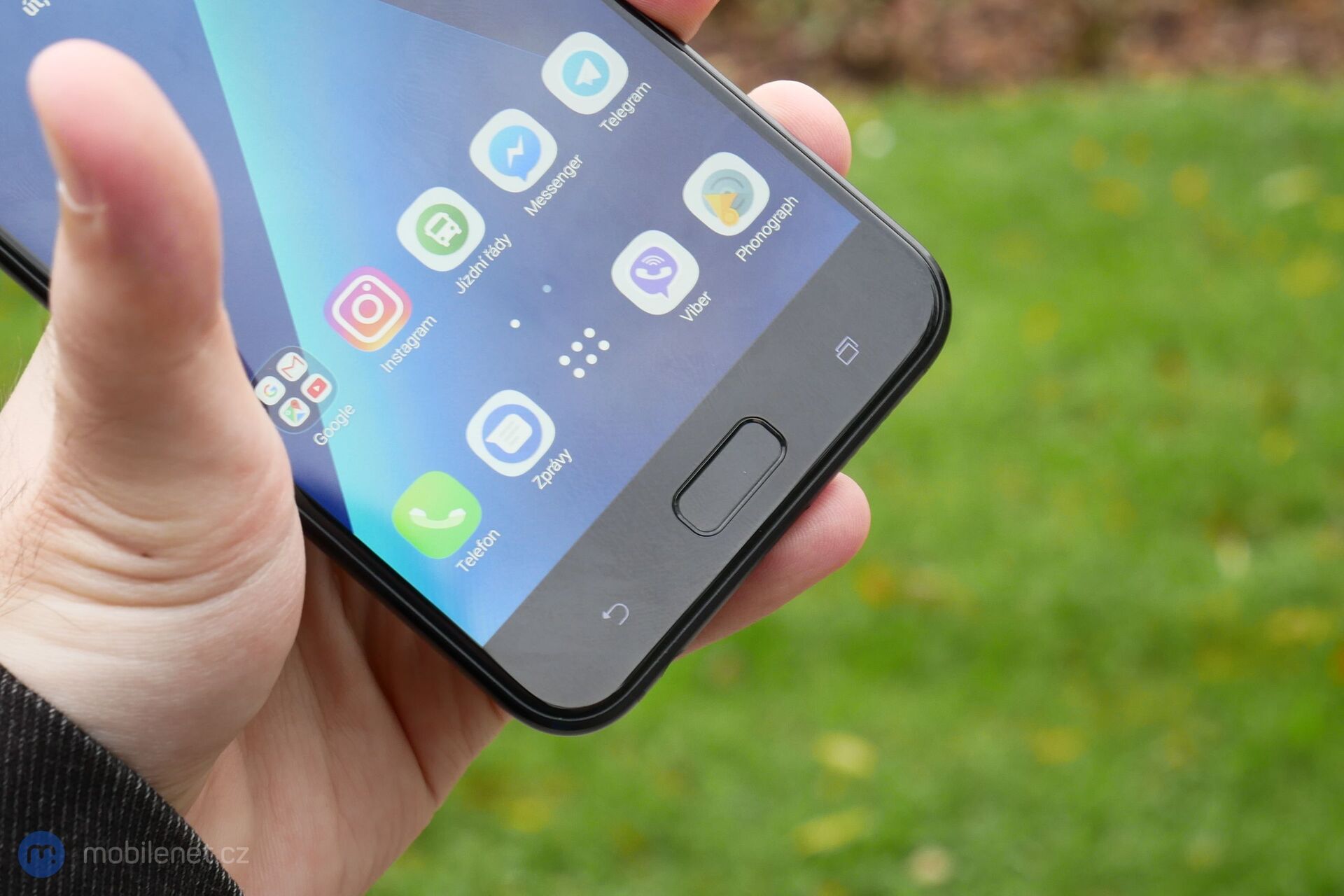 ASUS ZenFone 4 (2017)