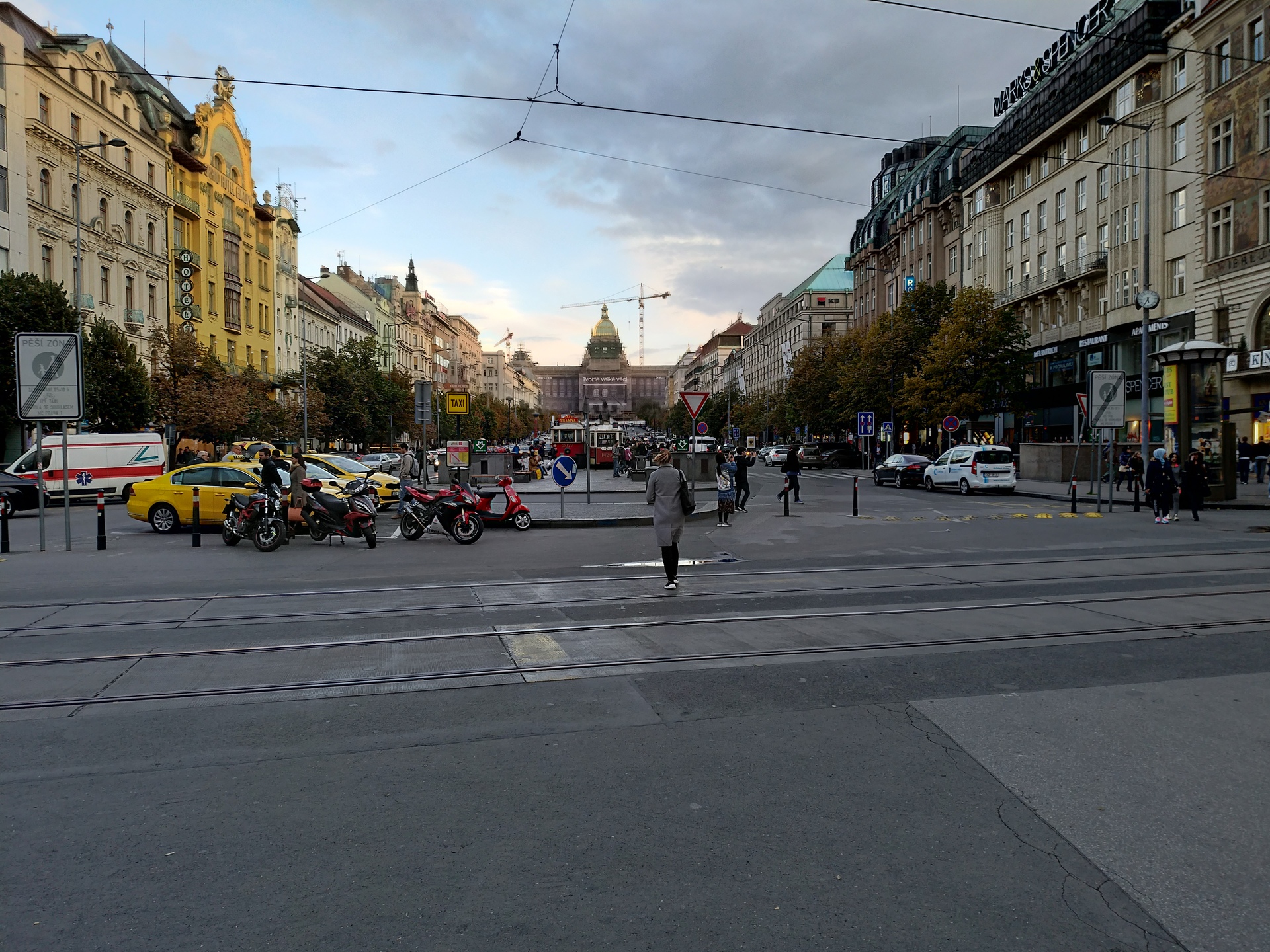 ASUS ZenFone 4 (2017)