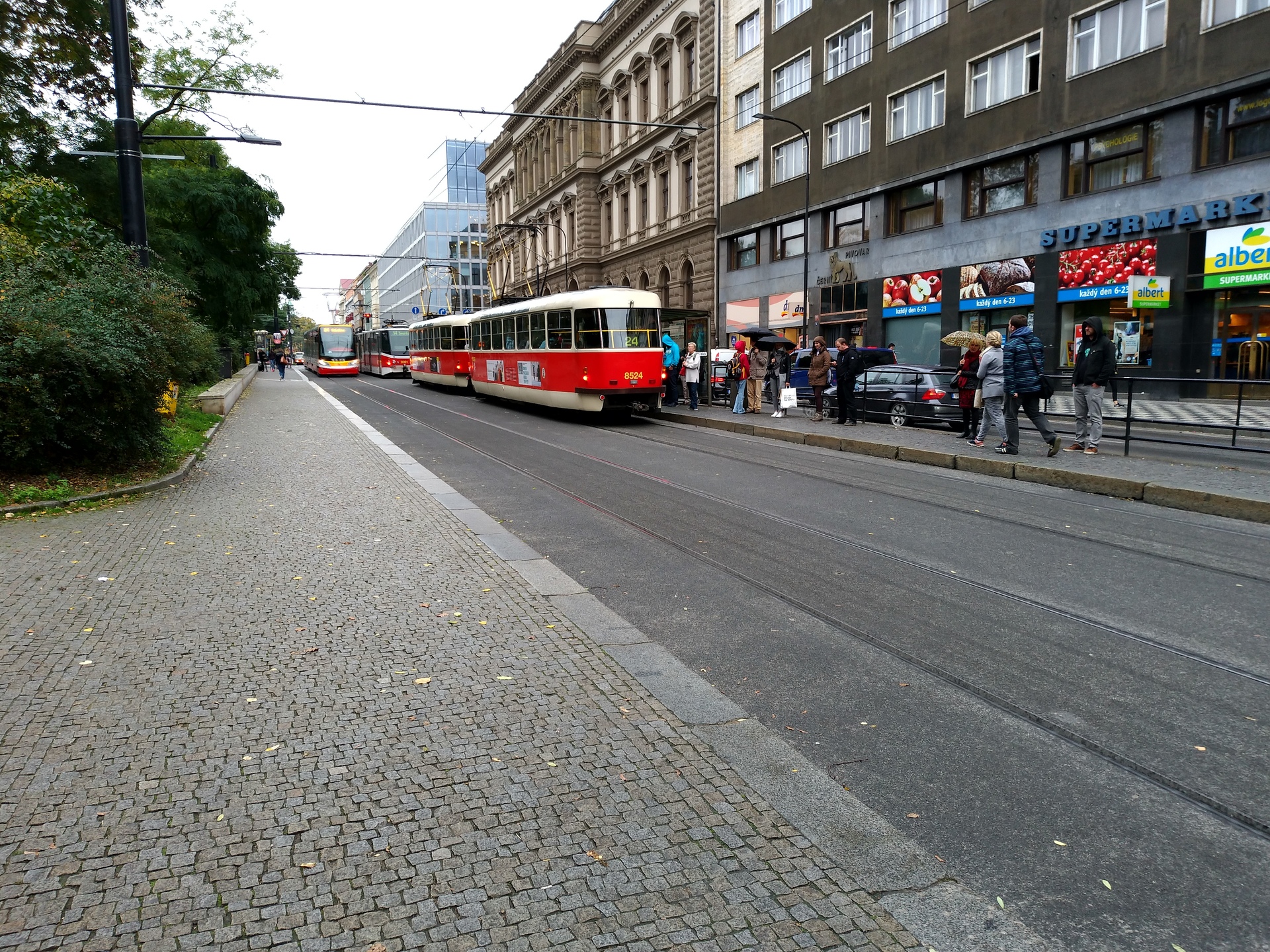 ASUS ZenFone 4 (2017)