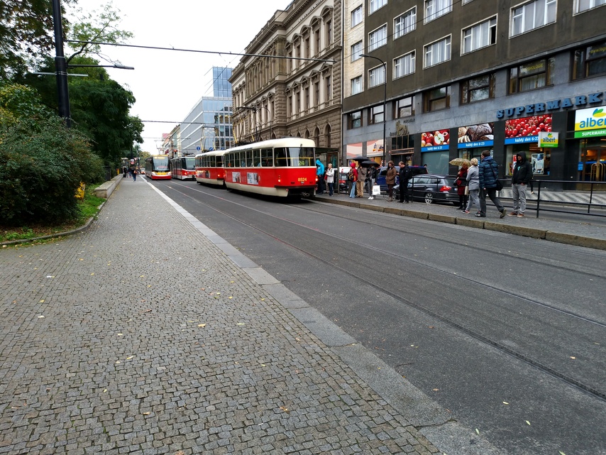 ASUS ZenFone 4 (2017)