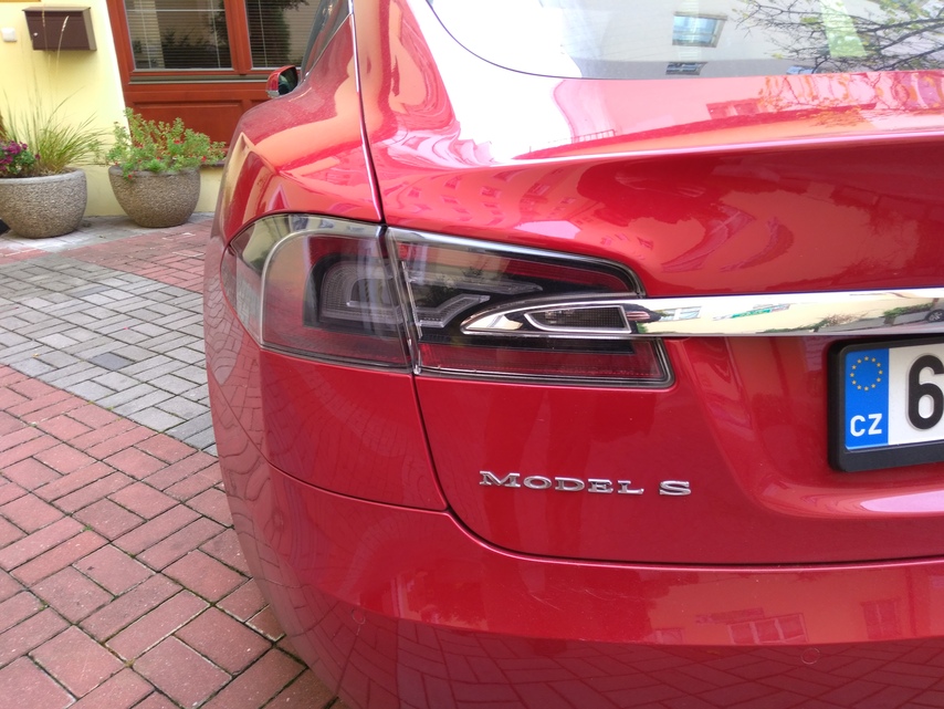 ASUS ZenFone 4 Max Plus