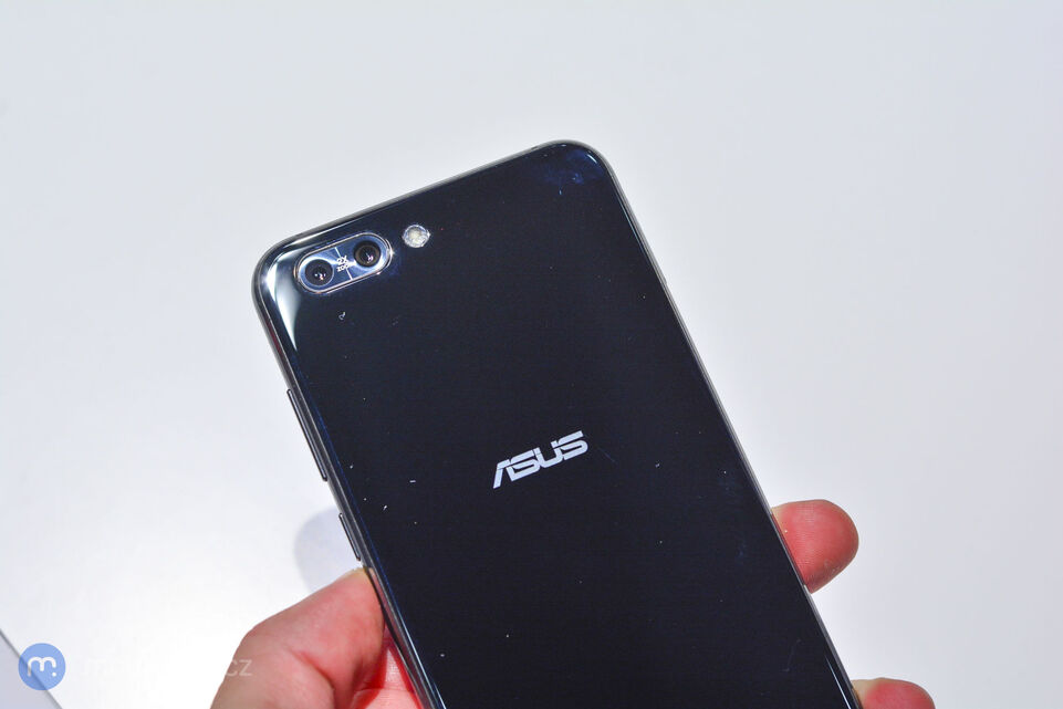 ASUS ZenFone 4 Pro