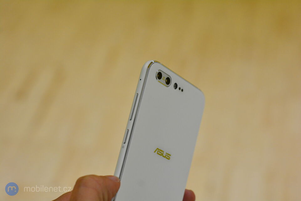 ASUS ZenFone 4 Pro