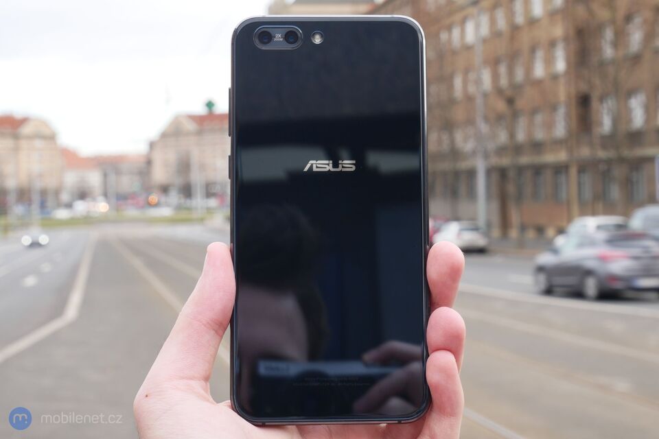 ASUS ZenFone 4 Pro