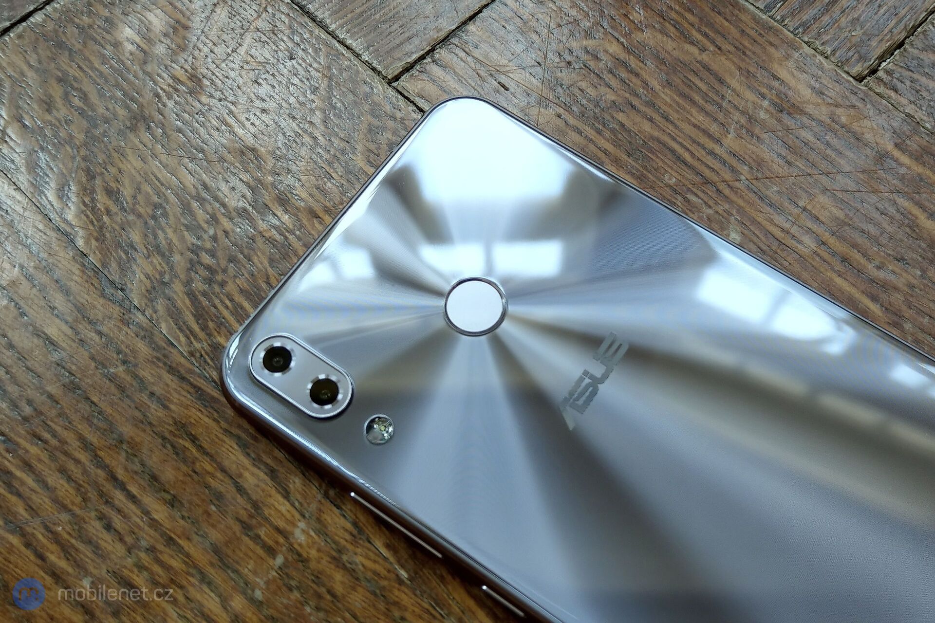 ASUS ZenFone 5 (2018)