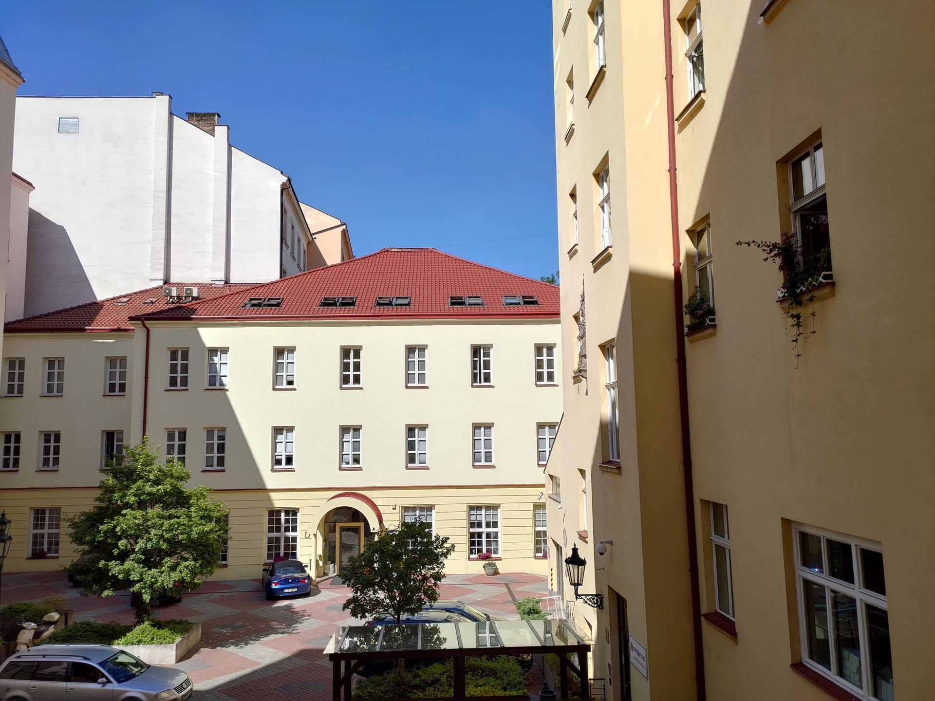 ASUS ZenFone 6 (2019)