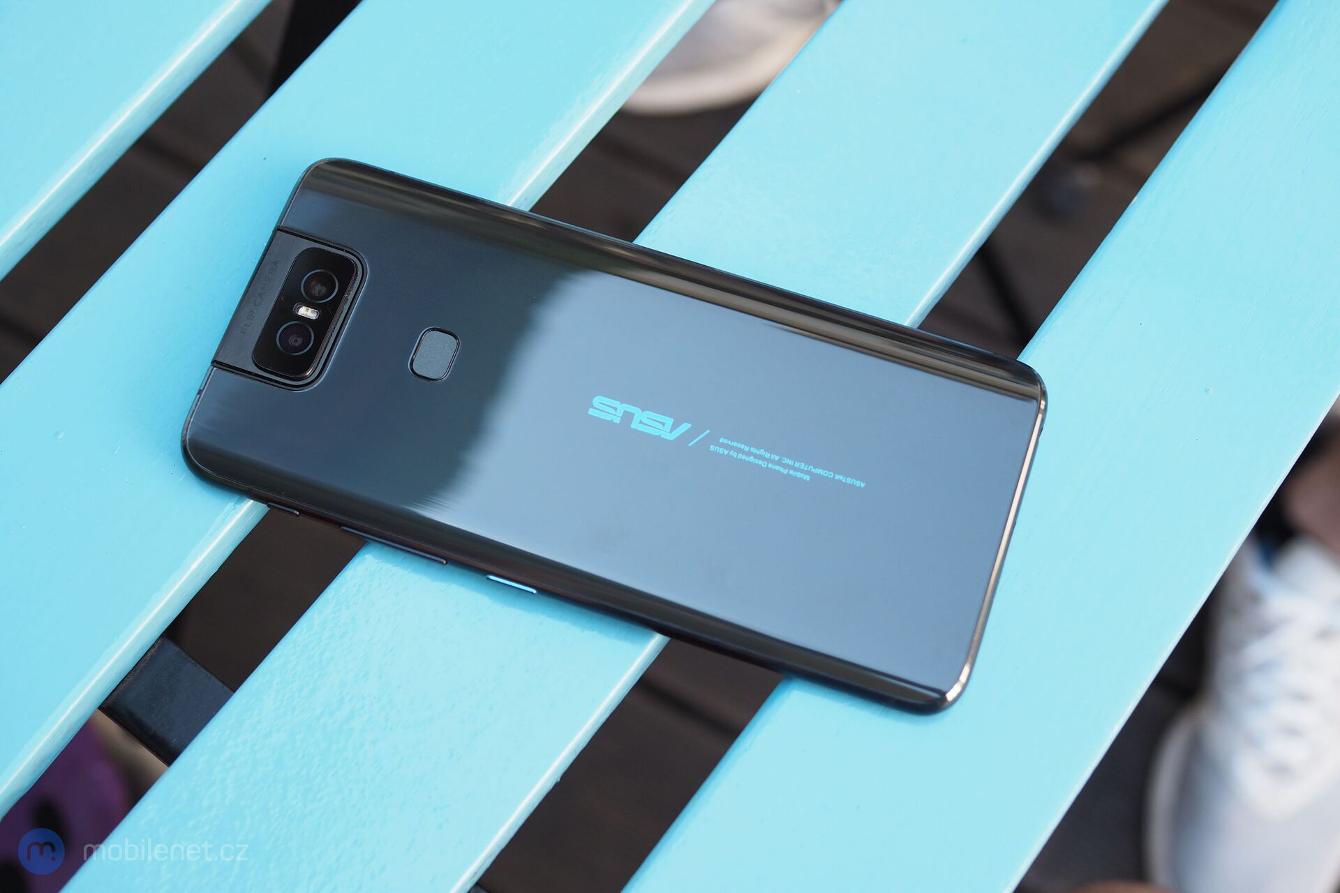 ASUS ZenFone 6