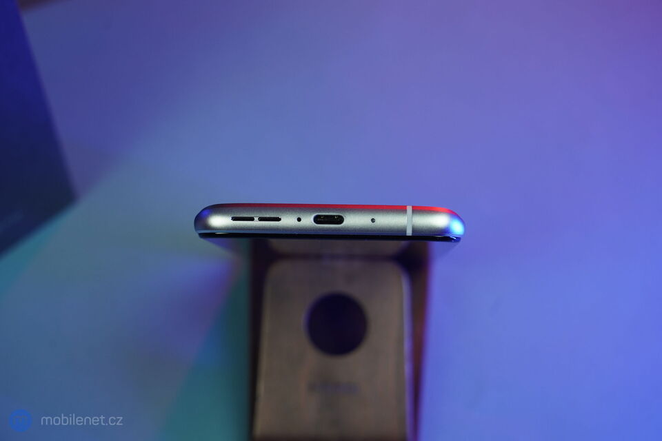 ASUS ZenFone 8 Flip