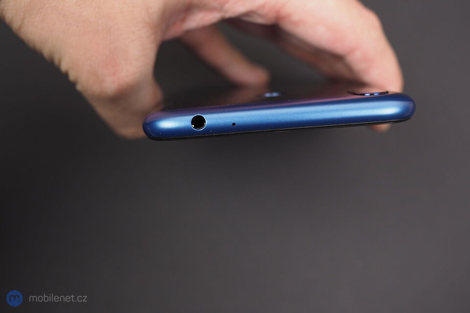 ASUS ZenFone Max (M2)