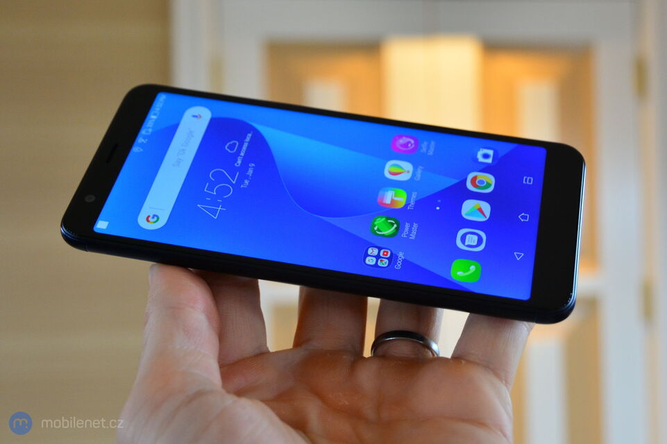 ASUS ZenFone Max Plus (M1)