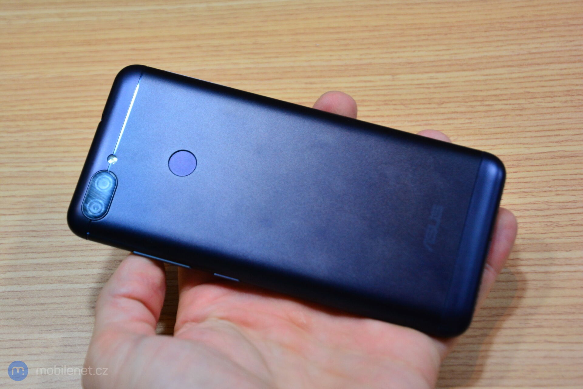 ASUS ZenFone Max Plus (M1)