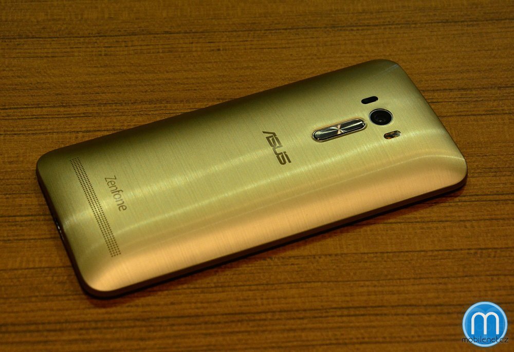ASUS ZenFone Selfie
