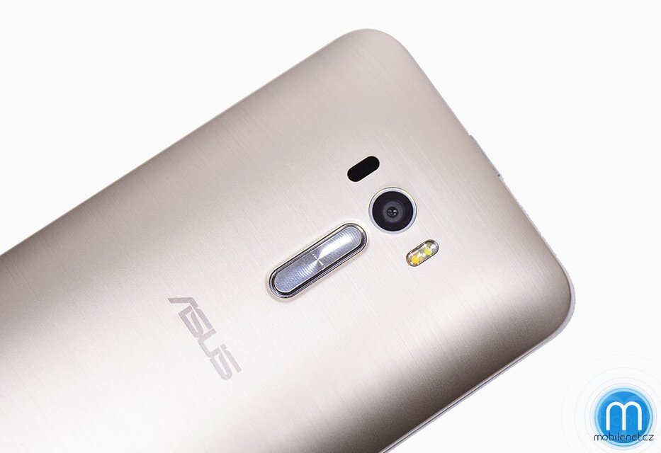ASUS ZenFone Selfie