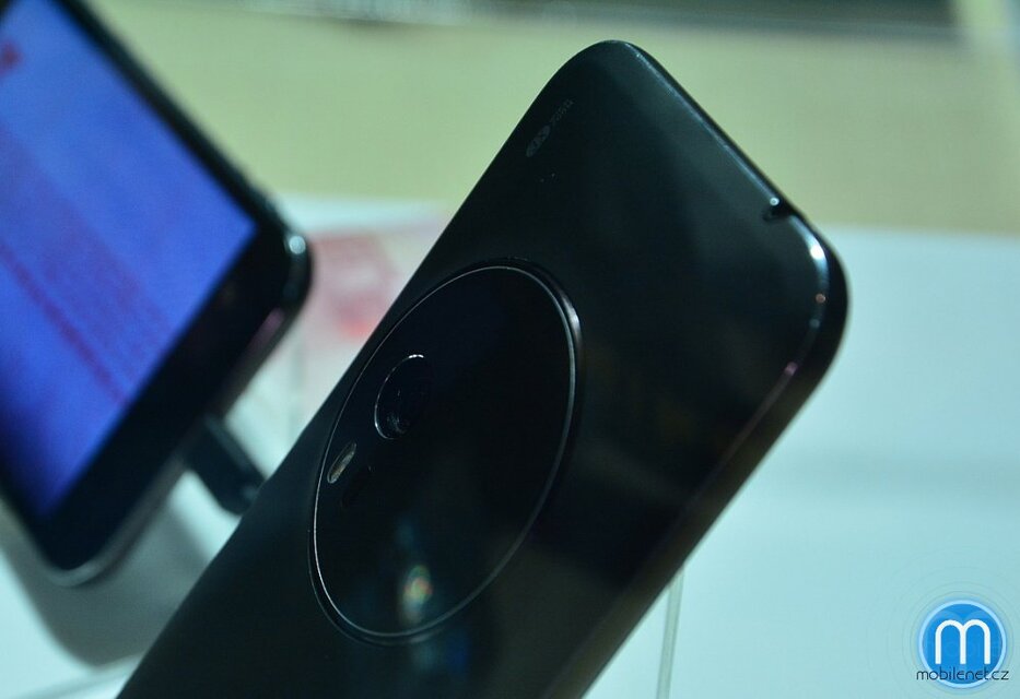 ASUS ZenFone Zoom