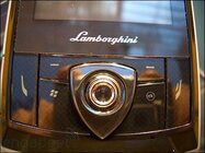 Asus ZX1 Lamborghini: s GPS a Wi-Fi