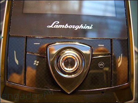 Asus ZX1 Lamborghini: s GPS a Wi-Fi